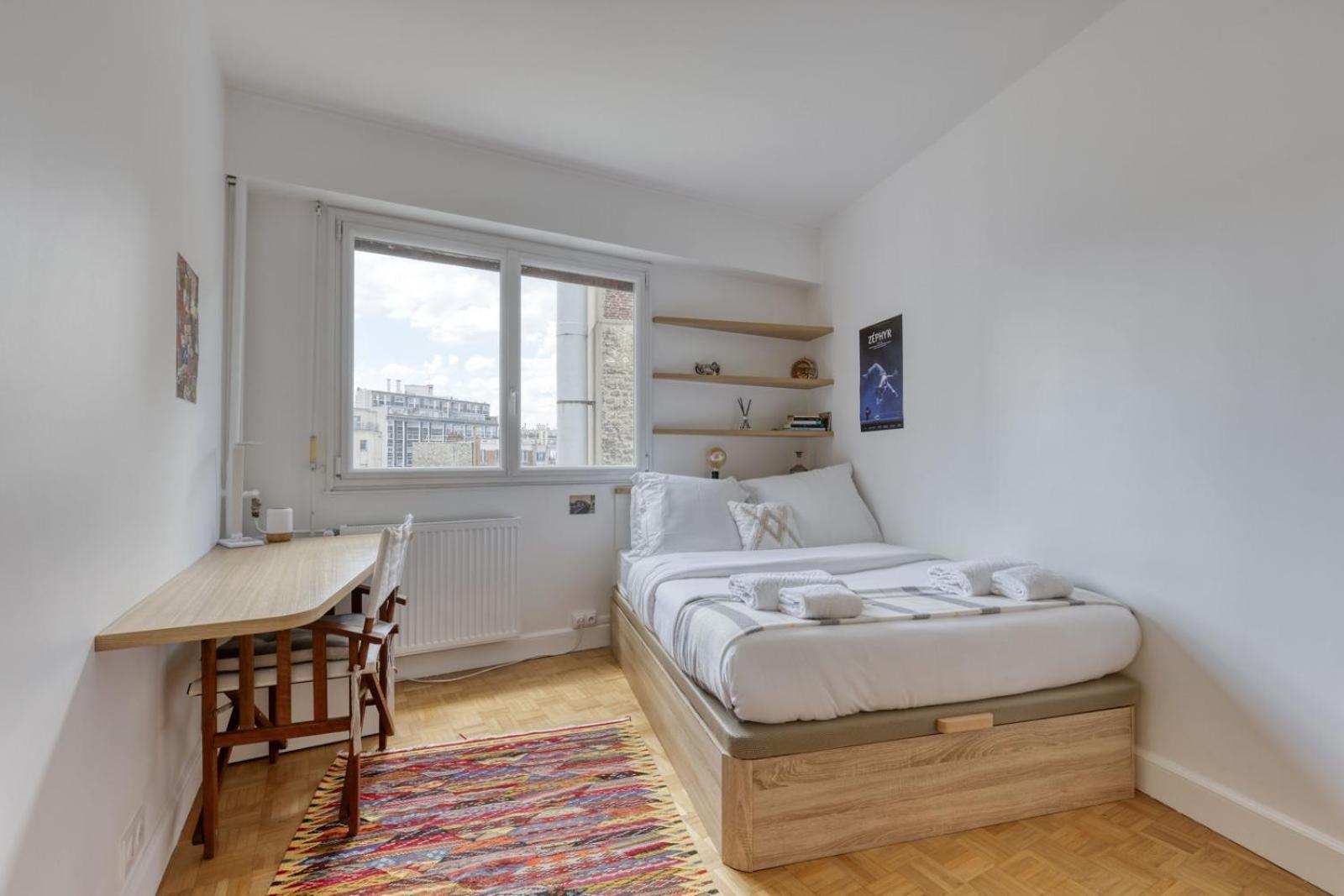 Appartement Light & Warm Flat With Balcony - Heart Of 15 Parijs